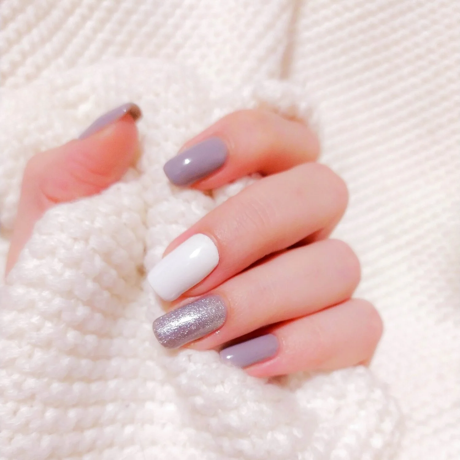 How Acrylic Nails Became a Middle-Class Staple